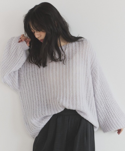 ELNEsoi(エルネソワ)の「モヘアライクオーバーニット(ニット/セーター・レディース・ピンク/グレー/ライトパープル・FREE)」の13枚目の写真