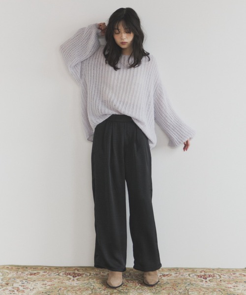 ELNEsoi(エルネソワ)の「モヘアライクオーバーニット(ニット/セーター・レディース・ピンク/グレー/ライトパープル・FREE)」の17枚目の写真