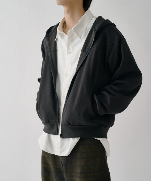 goocy(グーシー)の「ボンディングスウェットZIPPK(パーカー・メンズ・グレー/ブラック・LARGE/MEDIUM)」の4枚目の写真