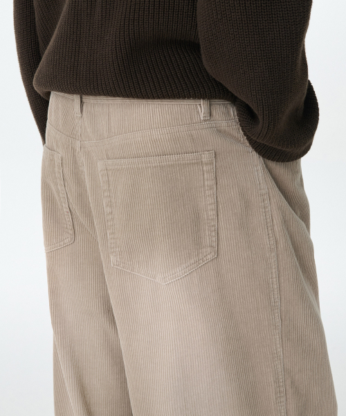 MUSINSA STANDARD（ムシンサスタンダード）の「ビッグブラシワイドコーデュロイパンツ[ライトベージュ]（その他パンツ・メンズ・その他・36/34/32/30/31/33/26/27/28/29）」の5枚目の写真