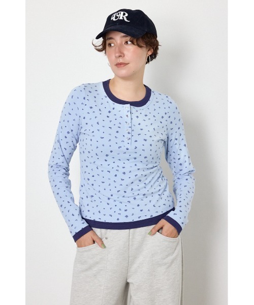 RODEO CROWNS WIDE BOWL(ロデオクラウンズワイドボウル)の「フェイクレイヤードヘンリーネックトップス(Tシャツ/カットソー・レディース・ブルー系その他2/グレー系その他/杢グレー/ブラック・FREE)」の4枚目の写真