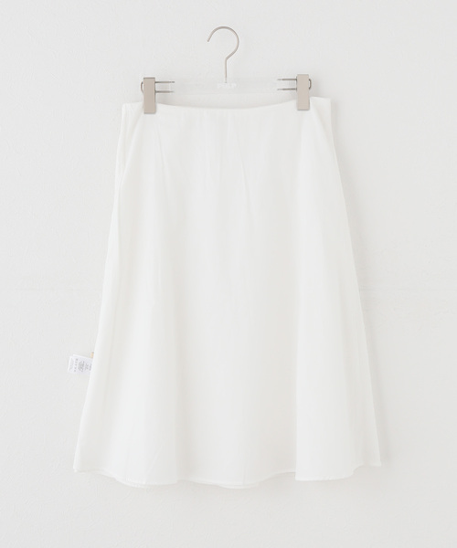 Paloma Wool(パロマウール)の「PALOMA WOOL / パロマウール DIMI PLEATED DETAIL MIDI SKIRT(スカート・レディース・ホワイト・34)」の5枚目の写真