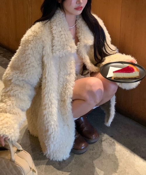 FLINEA(フリネア)の「襟付きシングルブレストボアジャケット(その他アウター・レディース・ベージュ/ピンク・S/M/L/XL)」の4枚目の写真