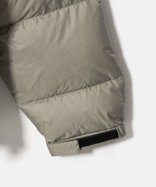 THE NORTH FACE（ザノースフェイス）の「＜THE NORTH FACE＞ヌプシ ダウン ジャケット（ダウンジャケット/コート・メンズ・ブラック/モカ・M/L/XL）」の6枚目の写真