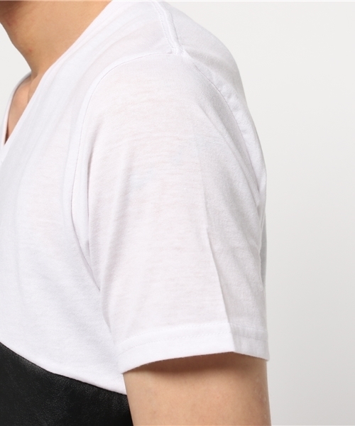 VENCEEXCHANGE（ヴァンスエクスチェンジ）の「PU斜め切り替えTシャツ    （Tシャツ/カットソー・メンズ・オフホワイト/ブラック・LARGE/MEDIUM）」の5枚目の写真