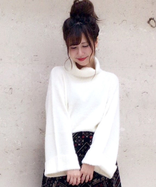 archives(アルシーヴ)の「タートルネック プルオーバー(ニット/セーター・レディース・ピンク/オフホワイト/グレー/ブルー・MEDIUM)」の2枚目の写真