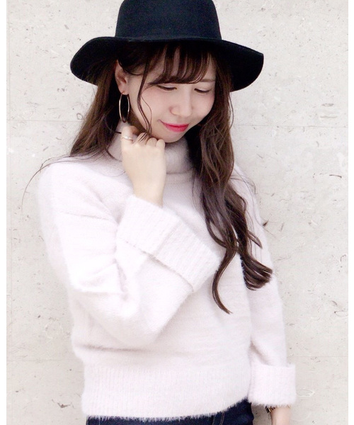 archives(アルシーヴ)の「タートルネック プルオーバー(ニット/セーター・レディース・ピンク/オフホワイト/グレー/ブルー・MEDIUM)」の4枚目の写真