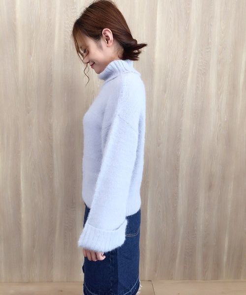 archives(アルシーヴ)の「タートルネック プルオーバー(ニット/セーター・レディース・ピンク/オフホワイト/グレー/ブルー・MEDIUM)」の7枚目の写真