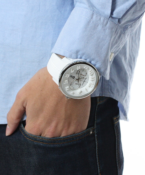 Tendence(テンデンス)の「Tendence クロノグラフ腕時計(アナログ腕時計・メンズ・ホワイト・フリ-)」の5枚目の写真