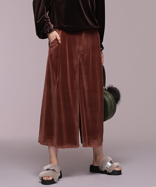 NANO universe（ナノユニバース）の「【リンネル 1月号掲載】【HERS 12月号掲載】ハイウエストベロアタックパンツ（その他パンツ・レディース・ネイビー/グリーン/ブラウン・FREE）」の15枚目の写真