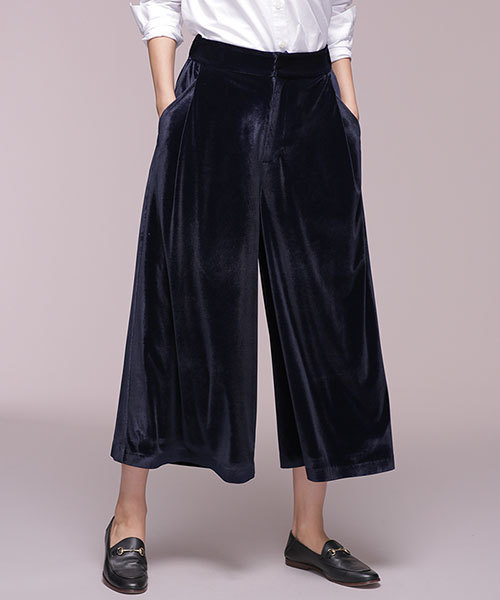 NANO universe（ナノユニバース）の「【リンネル 1月号掲載】【HERS 12月号掲載】ハイウエストベロアタックパンツ（その他パンツ・レディース・ネイビー/グリーン/ブラウン・FREE）」の9枚目の写真