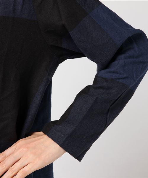 LBC（エルビーシー）の「イレギュラーヘムビッグチェックワンピース  （ワンピース・レディース・ブルー/ブラウン・MEDIUM）」の5枚目の写真