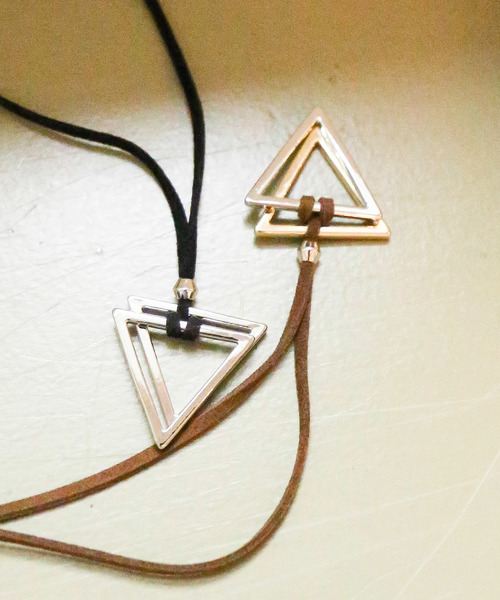 WEGO(ウィゴー)の「WEGO/レザーダブルトライアングルネックレス(ネックレス・メンズ・ゴールド/シルバー・FREE)」の6枚目の写真