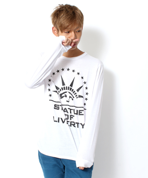 WEGO(ウィゴー)の「WEGO/STATUE OF LIVERTY Tシャツ(Tシャツ/カットソー・メンズ・ホワイト/ブラック/レッド・MEDIUM/LARGE)」の2枚目の写真