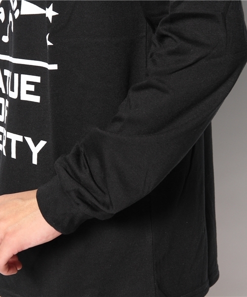 WEGO(ウィゴー)の「WEGO/STATUE OF LIVERTY Tシャツ(Tシャツ/カットソー・メンズ・ホワイト/ブラック/レッド・MEDIUM/LARGE)」の8枚目の写真