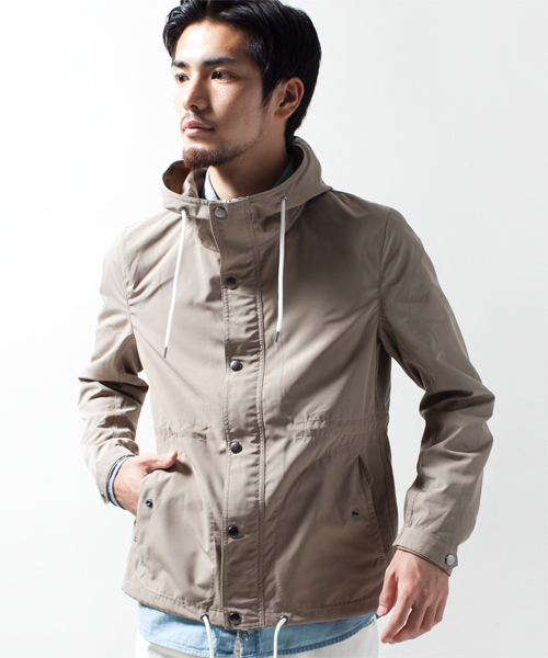 NANO universe（ナノユニバース）の「ナイロン撥水マリンパーカ（マウンテンパーカー・メンズ・ブラック/ベージュ/グリーン/ブルー/ネイビー/レンガ・MEDIUM/LARGE）」の7枚目の写真