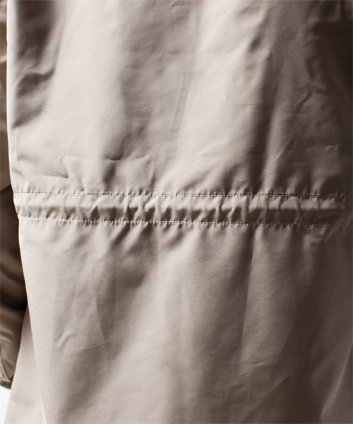 NANO universe（ナノユニバース）の「ナイロン撥水マリンパーカ（マウンテンパーカー・メンズ・ブラック/ベージュ/グリーン/ブルー/ネイビー/レンガ・MEDIUM/LARGE）」の15枚目の写真