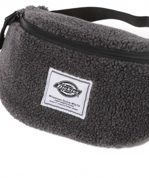 PAGEBOY（ページボーイ）の「Dickiesボアボディバッグ（ショルダーバッグ・レディース・チャコールグレー/ベージュ・FREE）」の19枚目の写真