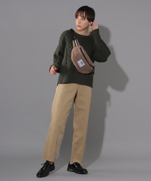 PAGEBOY（ページボーイ）の「Dickiesボアボディバッグ（ショルダーバッグ・レディース・チャコールグレー/ベージュ・FREE）」の18枚目の写真