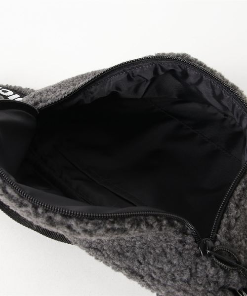 PAGEBOY（ページボーイ）の「Dickiesボアボディバッグ（ショルダーバッグ・レディース・チャコールグレー/ベージュ・FREE）」の22枚目の写真