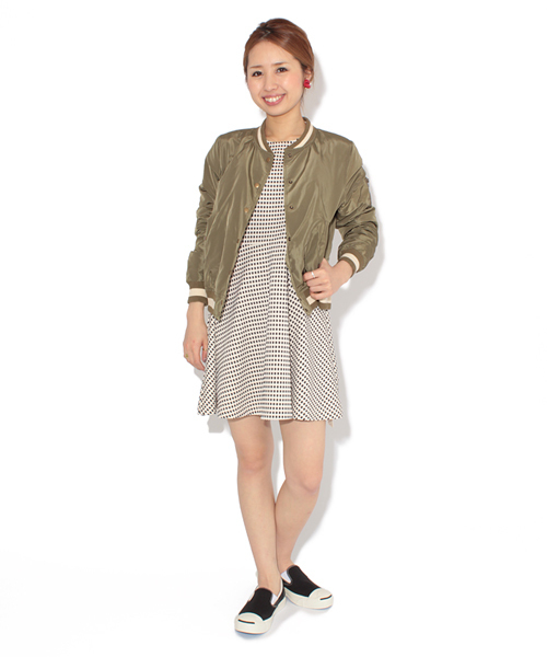 Ray BEAMS（レイビームス）の「○Ray BEAMS / ラインリブ スタジャン（ブルゾン・レディース・オリーブ/ネイビー・1/0）」の17枚目の写真