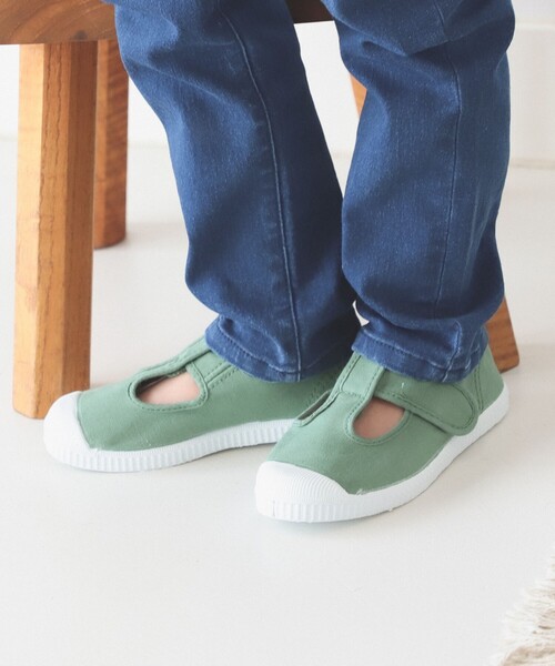 Cienta(シエンタ)の「Cienta / T STRAP (14~18cm)(スニーカー・キッズ・ブラック/ピンク/ブラウン系その他2/ブラウン/グレー/オリーブ/ベージュ/ケリーグリーン/イエロー系その他5・15 /13/14/16/17/18)」の17枚目の写真