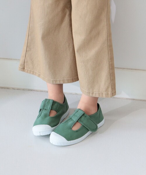 Cienta(シエンタ)の「Cienta / T STRAP (14~18cm)(スニーカー・キッズ・ブラック/ピンク/ブラウン系その他2/ブラウン/グレー/オリーブ/ベージュ/ケリーグリーン/イエロー系その他5・15 /13/14/16/17/18)」の19枚目の写真
