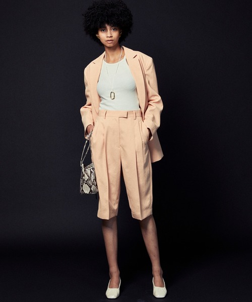 MAISON SPECIAL（メゾンスペシャル）の「◎Oggi＆CanCaｍ6月号、GISEle 6.7月号掲載掲載：2タックトラウザーショーツ【MAISON SPECIAL/メゾンスペシャル】■セットアップ対応■（その他パンツ・レディース・ベージュ/オレンジ/イエロー・36/38）」の4枚目の写真