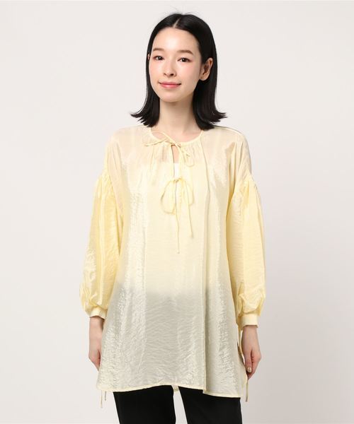 CLANE（クラネ）の「GLOSS WASHER RIBBON TOPS（シャツ/ブラウス・レディース・ベージュ/ネイビー/イエロー・2/1）」の8枚目の写真