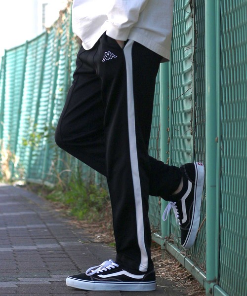 Kappa(カッパ)の「Kappa(カッパ) サイドラインジャージトラックパンツ/ジョガーパンツ(その他パンツ・メンズ・イエロー/ブラック系その他3/ブラック系その他2/ブラック/ブラック系その他7/ブラック系その他6/ブラック系その他4/レッド系その他/ブラック系その他/ホワイト/ブラック系その他5/ブラック×ホワイト/グリーン/ブラック×グリーン/グリーン系その他/ブラック×レッド/パープル/ブルー/レッド・S/M/L/XL/4(XL)/1(S)/LL(4)/L(3)/3(L)/2(M)/M(2)/S(1))」の10枚目の写真