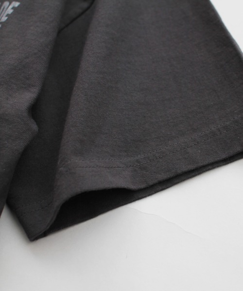 Denime（ドゥニーム）の「S/S DISTRIBUTING TEE（Tシャツ/カットソー・メンズ・スミクロ/ホワイト/ライトブラウン・LARGE/MEDIUM/SMALL/X-LARGE/X-SMALL）」の6枚目の写真