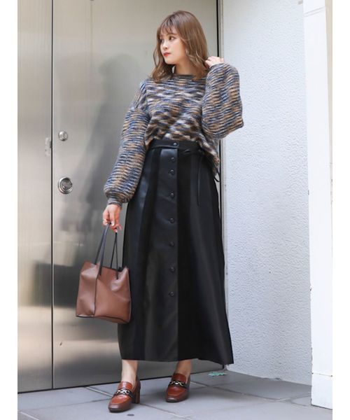 dazzlin(ダズリン)の「クルーシンプルラメニットトップス(ニット/セーター・レディース・オフホワイト/グレー/その他1/ブラウン・FREE)」の16枚目の写真