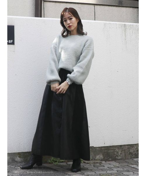 dazzlin(ダズリン)の「クルーシンプルラメニットトップス(ニット/セーター・レディース・オフホワイト/グレー/その他1/ブラウン・FREE)」の11枚目の写真