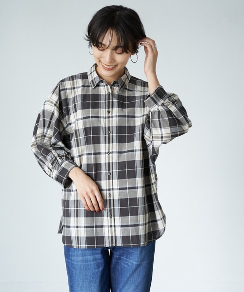 AMERICAN HOLIC(アメリカンホリック)の「ドルマンバックギャザーソフトシャツ 〇*(シャツ/ブラウス・レディース・ネイビー/キャメル/チェック・FREE)」の3枚目の写真