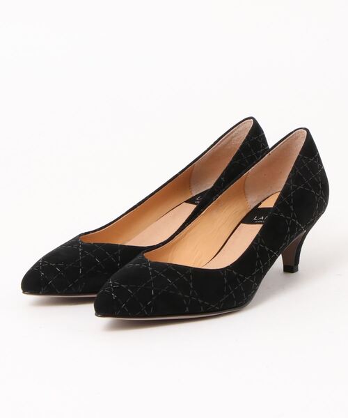 LANVIN collection(ランバン コレクション)の「ポインテッドトゥプレーンパンプス(パンプス・レディース・ブラック系その他7/ブラック/ベージュ系その他3/ブラック系その他/ベージュ/イエロー/ベージュ系その他/ライトグレー/ブルー/プラチナム/ライトグリーン/ピンクベージュ/サンドベージュ/ブラック系その他2/ベージュ系その他2/ベージュ系その他5/ベージュ系その他4/ブラック系その他4/ブラック系その他3/ベージュ×ブラック/シルバー系その他5/オレンジ/ベージュ系その他7/ブラック系その他5/ベージュ系その他6/シルバー・23.5cm/24.0cm/22.5cm/23.0cm/24.5cm/22.0cm)」の3枚目の写真