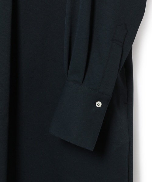 ADAM ET ROPE'（アダムエロペ）の「＜洗える・追加＞【WEB限定】バックオープンバンドカラーワンピース（シャツワンピース・レディース・ベージュ/ネイビー/オフホワイト/イエロー・FREE）」の17枚目の写真