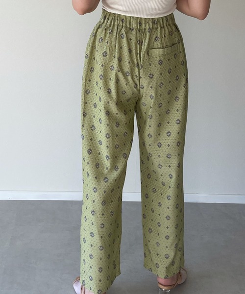 y/m by misato（イムバイミサト）の「コモン柄パイピングストレートパンツ（その他パンツ・レディース・ベージュ/グレー/グリーン・FREE）」の21枚目の写真