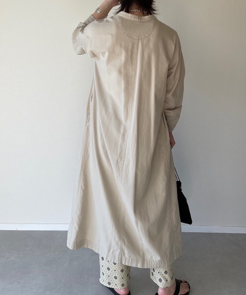 y/m by misato（イムバイミサト）の「コモン柄パイピングストレートパンツ（その他パンツ・レディース・ベージュ/グレー/グリーン・FREE）」の8枚目の写真