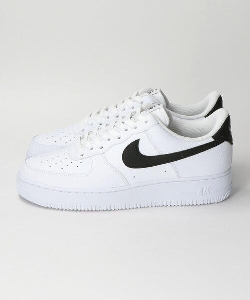 NIKE（ナイキ）の「＜NIKE＞ AIR FORCE 1 07/エアフォース1（スニーカー・メンズ・ブラック/ホワイト・26cm/27.5cm/28cm/27cm/26.5cm）」の2枚目の写真