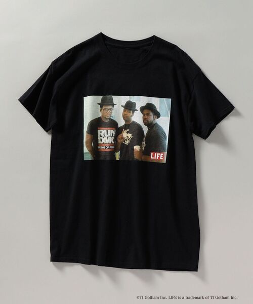 SHIPS（シップス）の「SHIPS: LIFE MAGAZINE フォトプリント Tシャツ（Tシャツ/カットソー・メンズ・ブラック/ホワイト/オフホワイト/ホワイト系・LARGE/MEDIUM/X-LARGE/SMALL）」の4枚目の写真