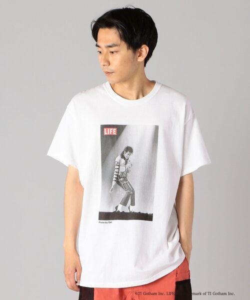 SHIPS（シップス）の「SHIPS: LIFE MAGAZINE フォトプリント Tシャツ（Tシャツ/カットソー・メンズ・ブラック/ホワイト/オフホワイト/ホワイト系・LARGE/MEDIUM/X-LARGE/SMALL）」の17枚目の写真