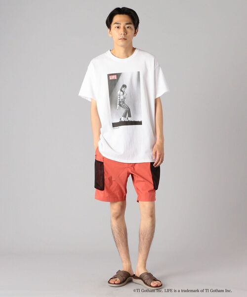 SHIPS（シップス）の「SHIPS: LIFE MAGAZINE フォトプリント Tシャツ（Tシャツ/カットソー・メンズ・ブラック/ホワイト/オフホワイト/ホワイト系・LARGE/MEDIUM/X-LARGE/SMALL）」の5枚目の写真