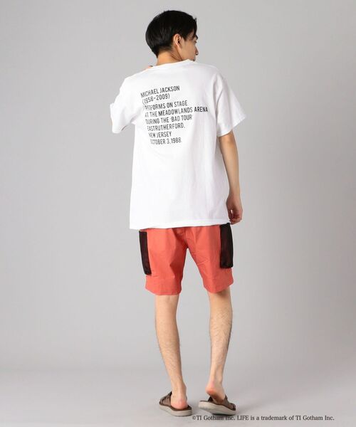 SHIPS（シップス）の「SHIPS: LIFE MAGAZINE フォトプリント Tシャツ（Tシャツ/カットソー・メンズ・ブラック/ホワイト/オフホワイト/ホワイト系・LARGE/MEDIUM/X-LARGE/SMALL）」の9枚目の写真