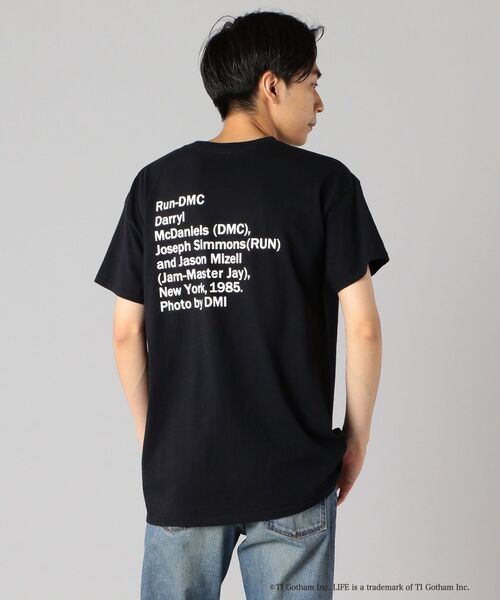 SHIPS（シップス）の「SHIPS: LIFE MAGAZINE フォトプリント Tシャツ（Tシャツ/カットソー・メンズ・ブラック/ホワイト/オフホワイト/ホワイト系・LARGE/MEDIUM/X-LARGE/SMALL）」の21枚目の写真
