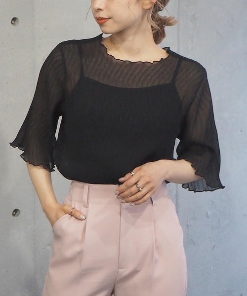 tiptop(ティップトップ)の「【2024SS新色登場】クリンクルシアー5分袖ブラウス×キャミセット(シャツ/ブラウス・レディース・ブラック/オフホワイト/ブルー/ライトグリーン/アイボリー/ホワイト系その他/A/B/グリーン/C/ブラック系その他/グレー系その他・FREE)」の5枚目の写真