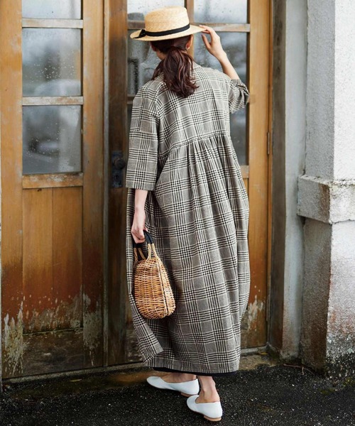 Sunny clouds(サニークラウズ)の「サニークラウズ ガウンワンピース〈レディース〉(ワンピース・レディース・ブラック系その他・MEDIUM/LARGE/X-LARGE/XX-LARGE/NM)」の9枚目の写真