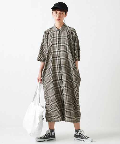 Sunny clouds(サニークラウズ)の「サニークラウズ ガウンワンピース〈レディース〉(ワンピース・レディース・ブラック系その他・MEDIUM/LARGE/X-LARGE/XX-LARGE/NM)」の7枚目の写真