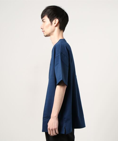 schott(ショット)の「Schott(ショット) OVERSIZE T-SHIRT BASIC LOGO(Tシャツ/カットソー・メンズ・ホワイト/ブラック/ブルー・LARGE/X-LARGE/MEDIUM)」の4枚目の写真