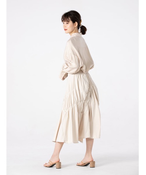 fifth calin(フィフスカラン)の「ランダムギャザーデザインスカート(スカート・レディース・ベージュ/ブルー系・MEDIUM)」の21枚目の写真