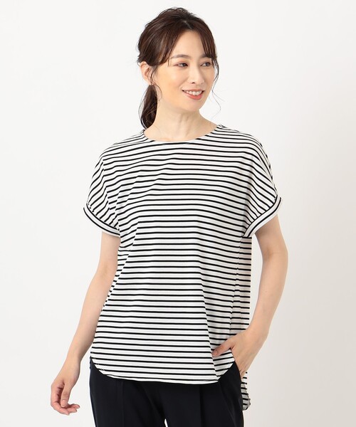 J.PRESS(ジェイプレス)の「【UVケア・消臭効果・接触冷感】コンパクトコットンスムース ラウンドヘム カットソー(Tシャツ/カットソー・レディース・ホワイト系1/ブラック系/ダークブラウン系/ベージュ系/ネイビー系/ホワイト系・T15/T13)」の20枚目の写真